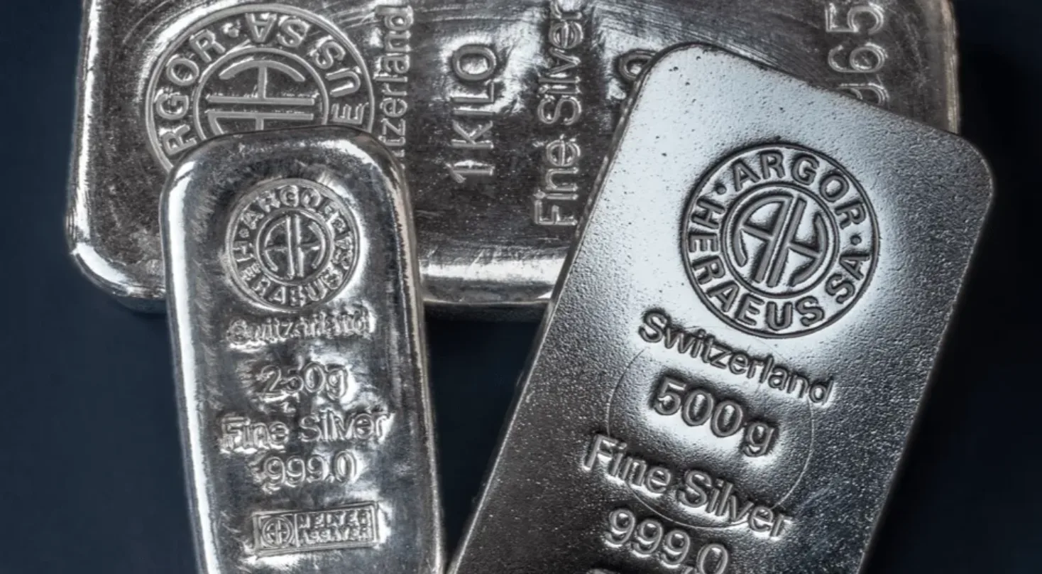 silver bar bullion stack